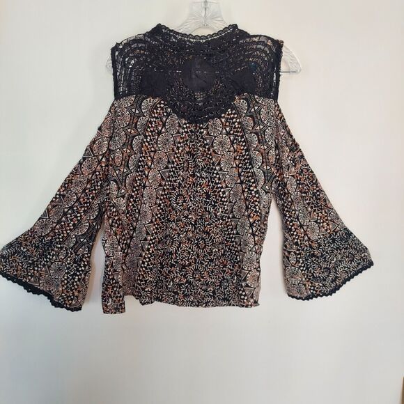 Angie Shirt Size Small Black Lace Cold Shoulder Top - Picture 5 of 10